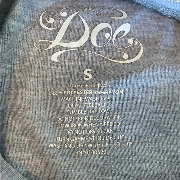 🍀Girls small t-shirt🍀 - Picture 3 of 7